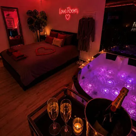 Grey's Bdsm - Private Jacuzzi - Riga