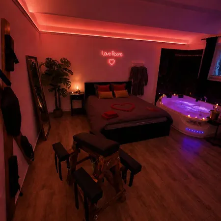 Appartement Grey's Bdsm - Private Jacuzzi - Riga