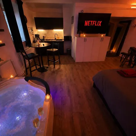 Appartement Grey's Bdsm - Private Jacuzzi - *