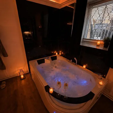 Grey's Bdsm - Private Jacuzzi - Appartement Riga